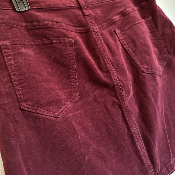 🌟 BRAND NEW 🌟 Stitch Fix Corduroy Skirt! - Picture 8 of 10